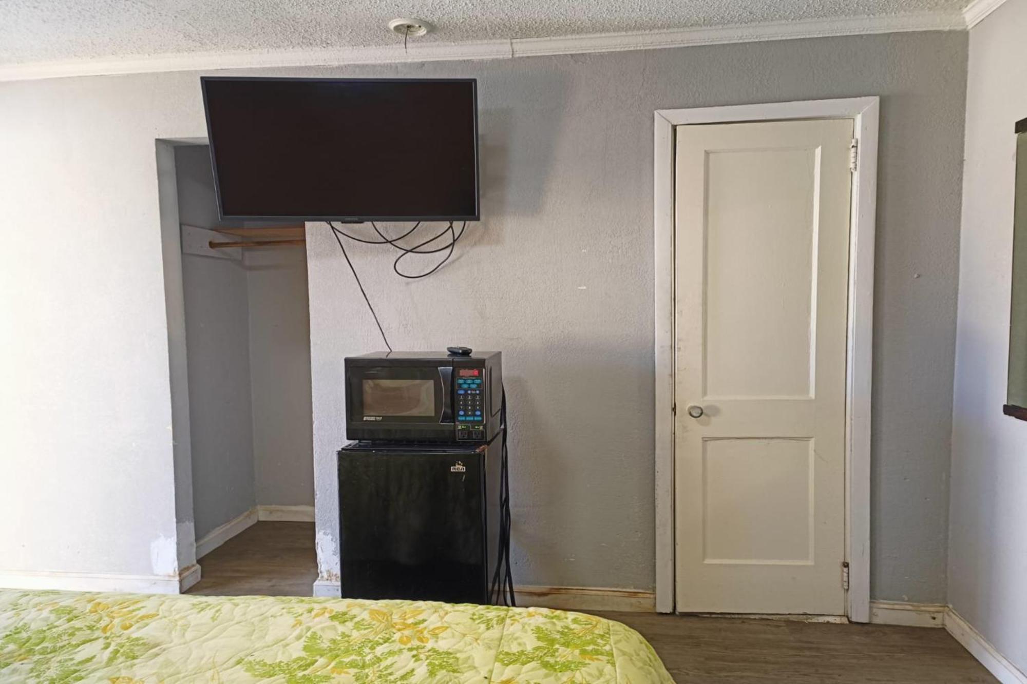 Crown Inn By Oyo Orangeburg Hwy 301 Εξωτερικό φωτογραφία